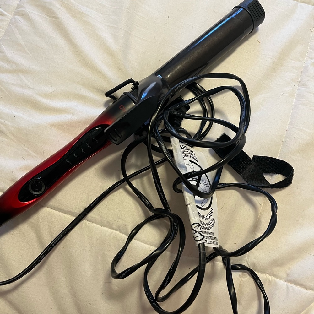 Lava Chi curling wand